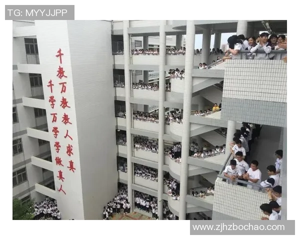 球场默哀:呐喊止于喉,未愈疫情焦虑